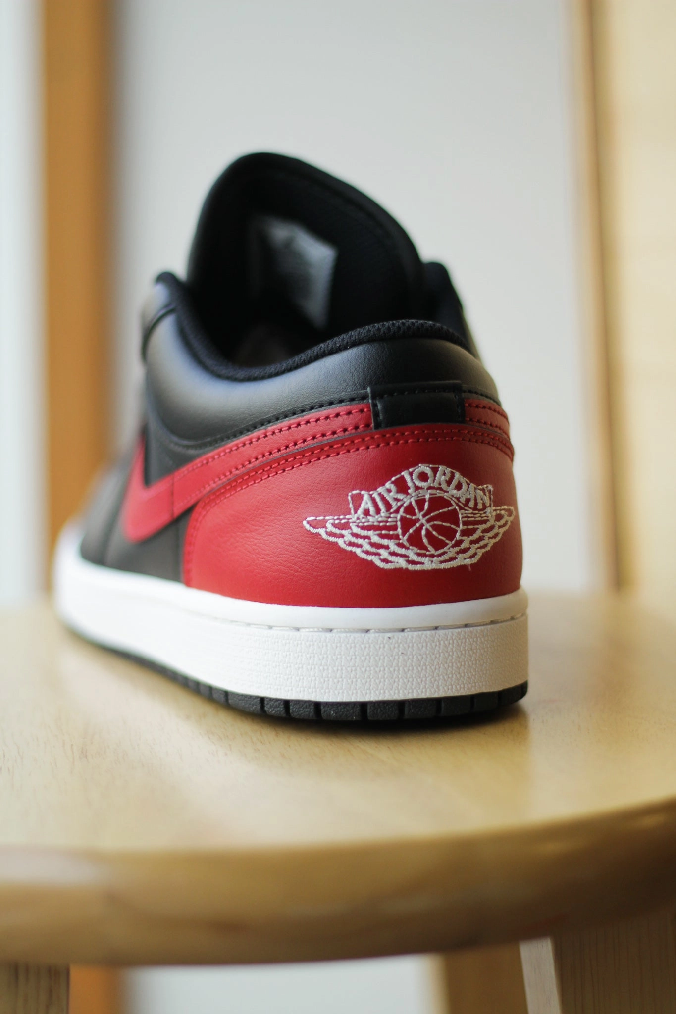AIR JORDAN 1 LOW VARSITY RED