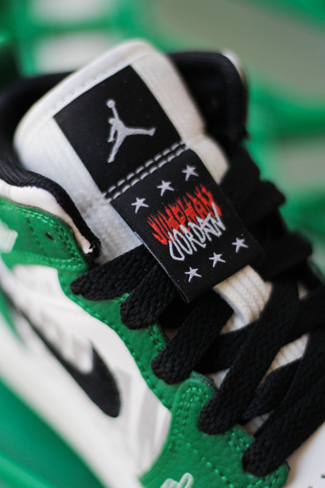 AIR JORDAN 1 MID SE (PS) PINE GREEN/SAIL-BLACK-TEAM ORANGE
