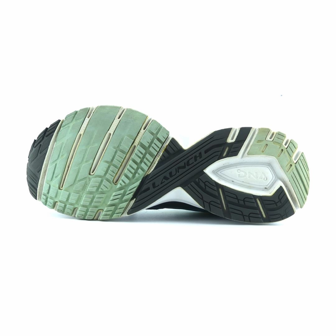 BROOKS LAUNCH 4