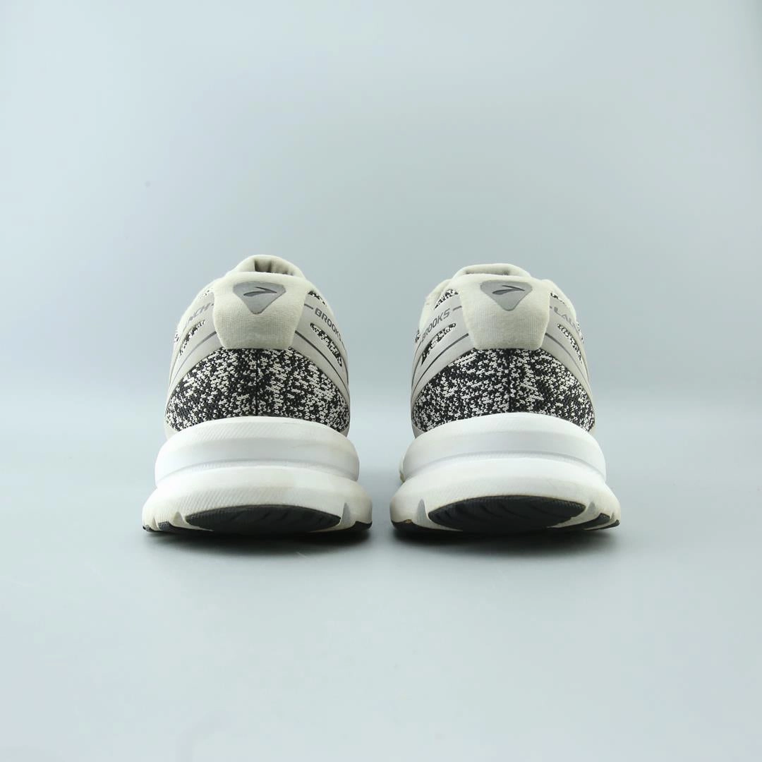 BROOKS LAUNCH 4