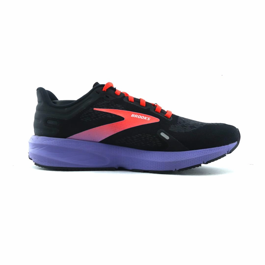 BROOKS LAUNCH 9
