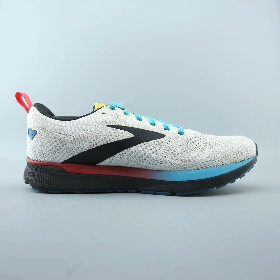 BROOKS REVEL 5