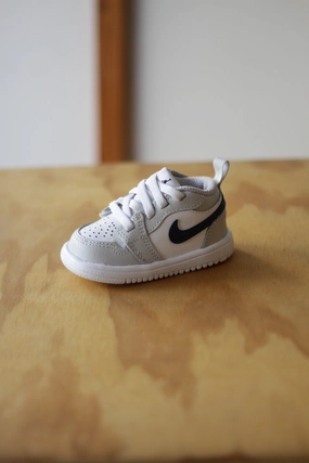 JORDAN 1 LOW ALT (TD) WHITE/MIDNIGHT NAVY-NEUTRAL GREY
