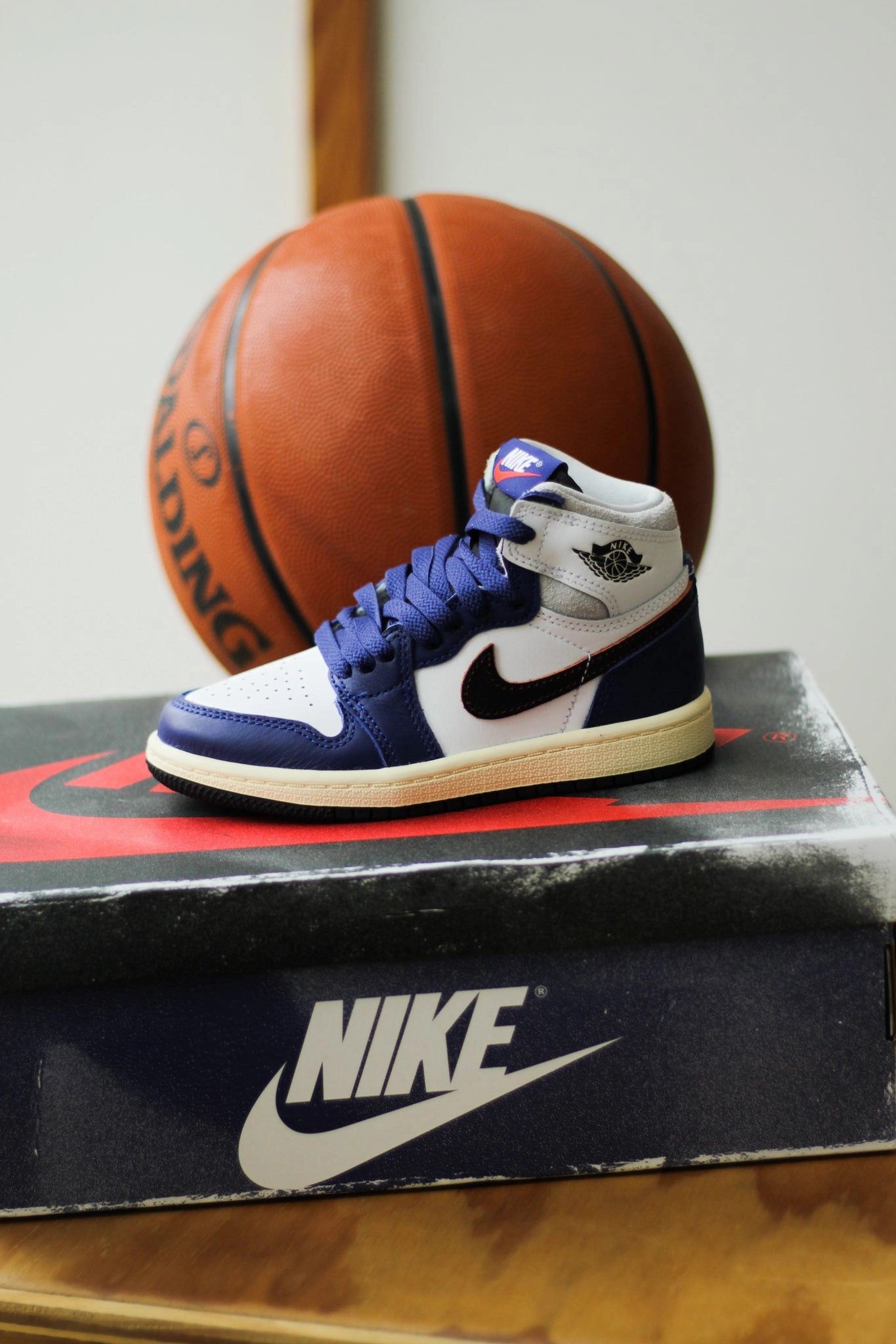 JORDAN 1 RETRO HIGH OG (PS) WHITE/BLACK-NEUTRAL GREY-DEEP ROYAL BLUE