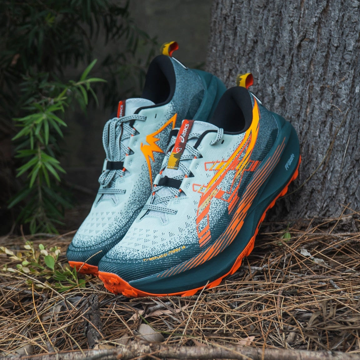 Mens ASICS Trabuco Max 4