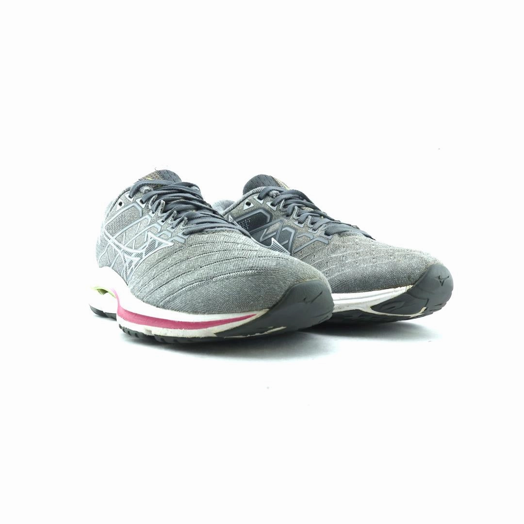 MIZUNO WAVE INSPIRE 18