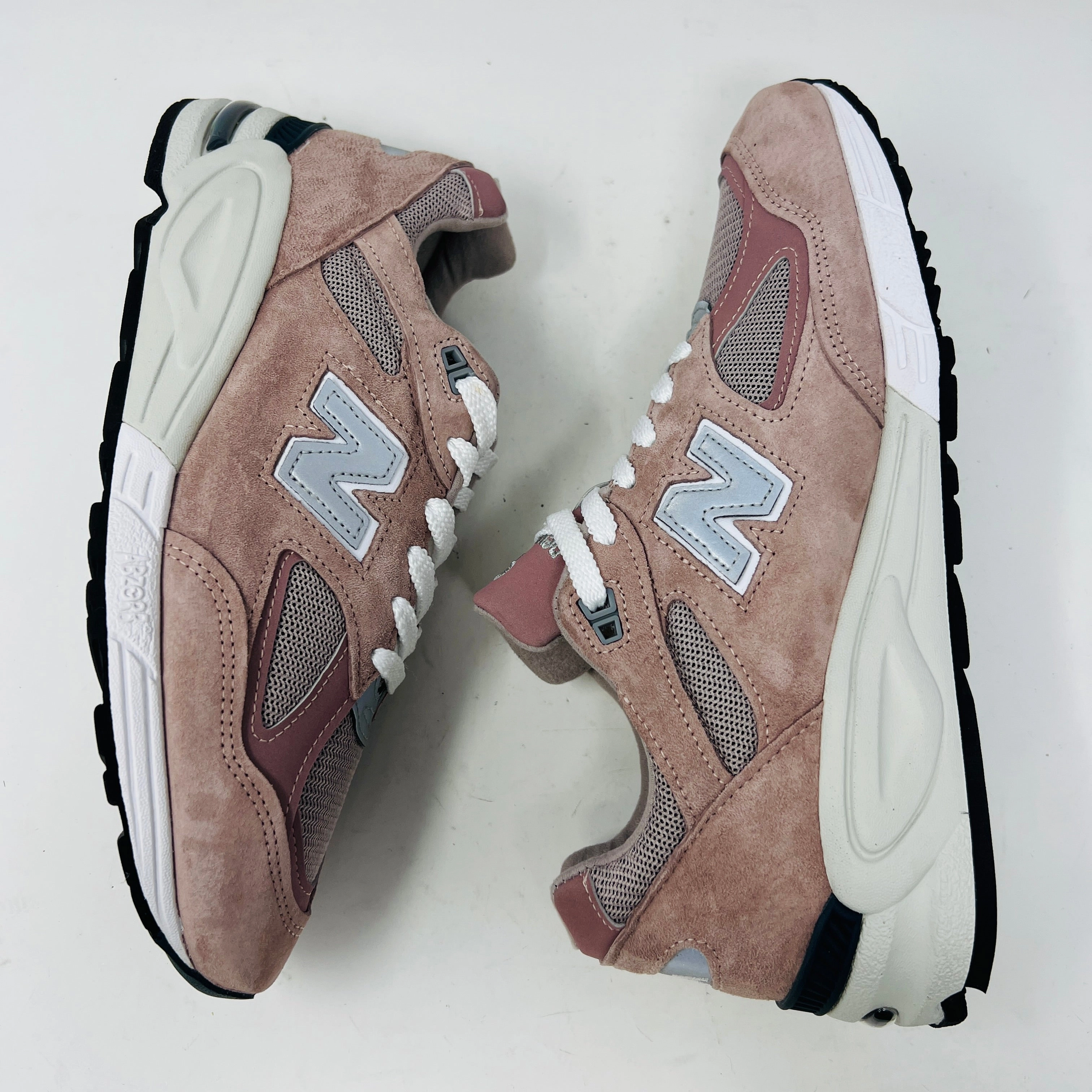 New Balance 990v2 Kithstrike Rose