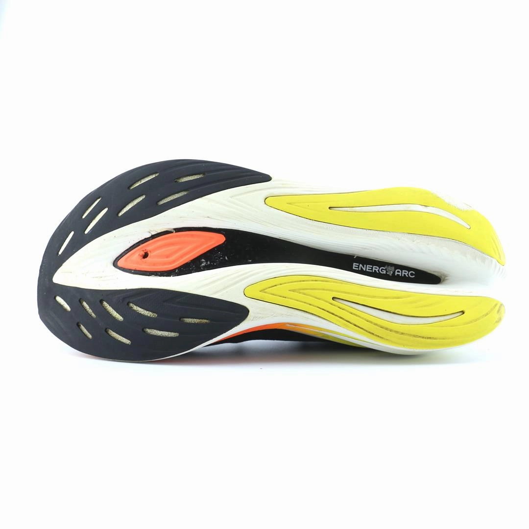 NEW BALANCE FUELCELL SUPERCOMP TRAINER V2