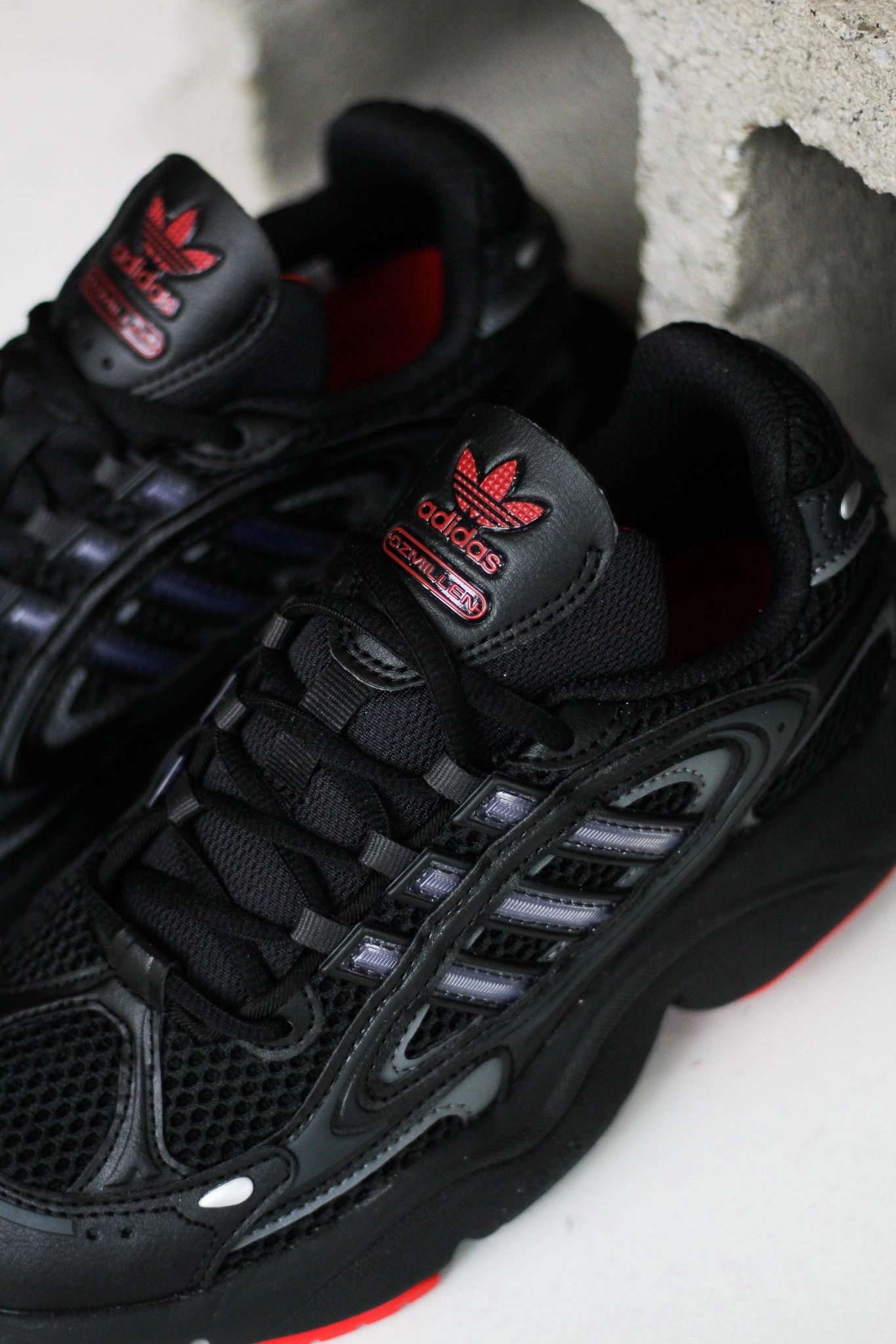 OZMILLEN BLACK