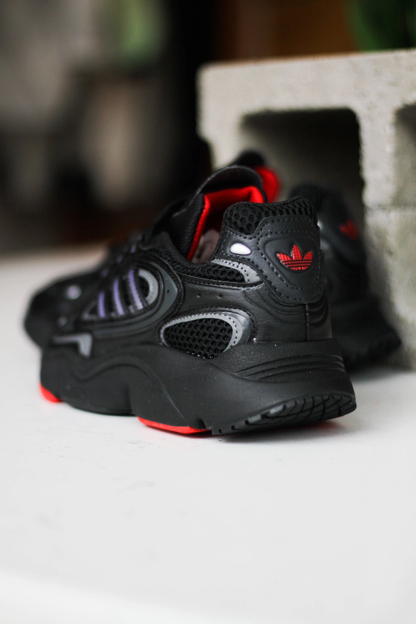 OZMILLEN BLACK