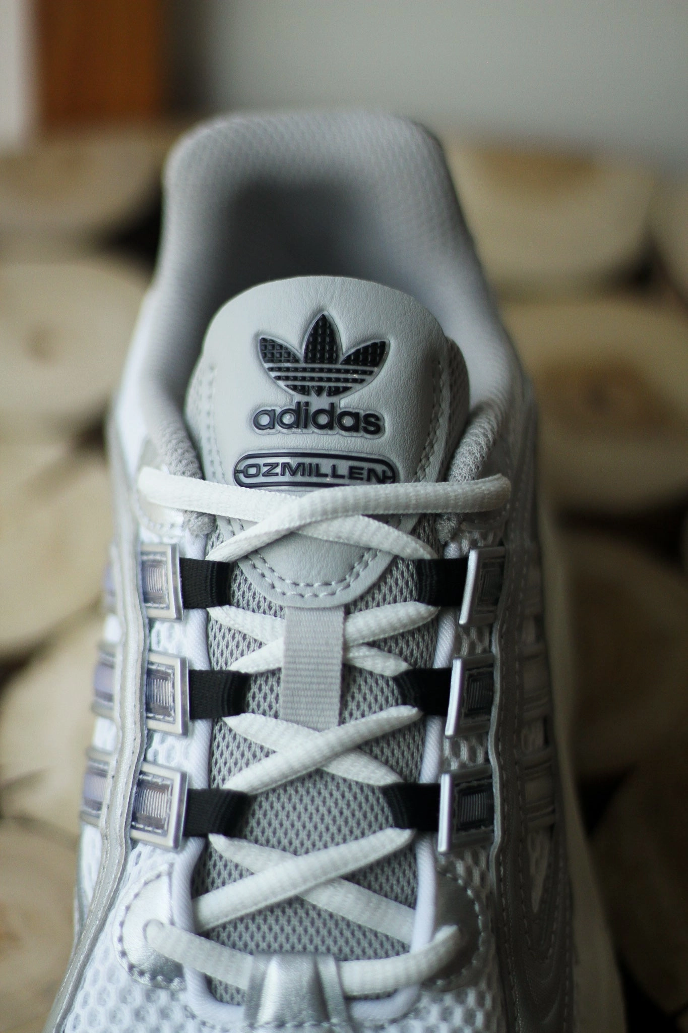OZMILLEN CLOUD WHITE