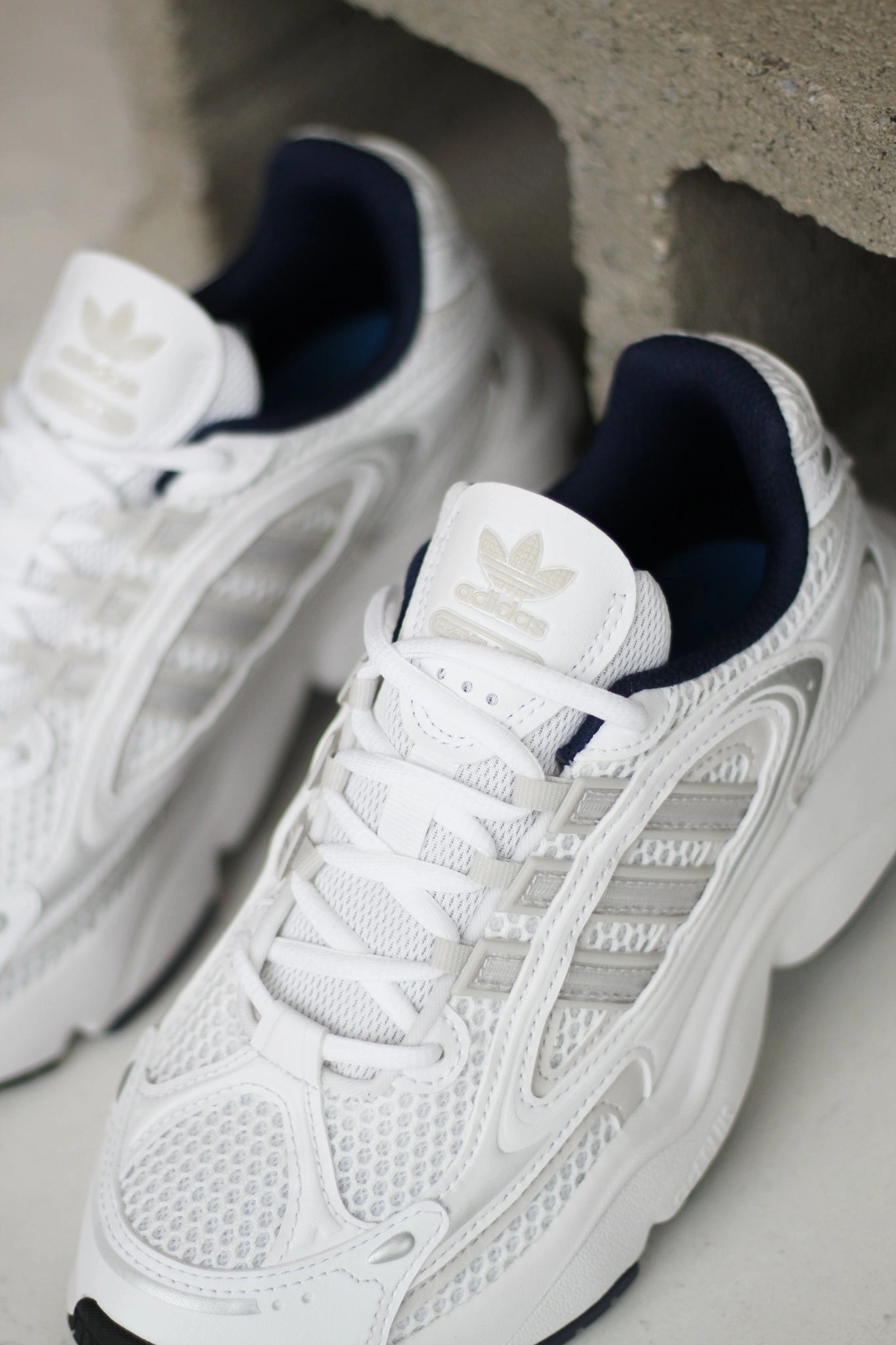 OZMILLEN WHITE