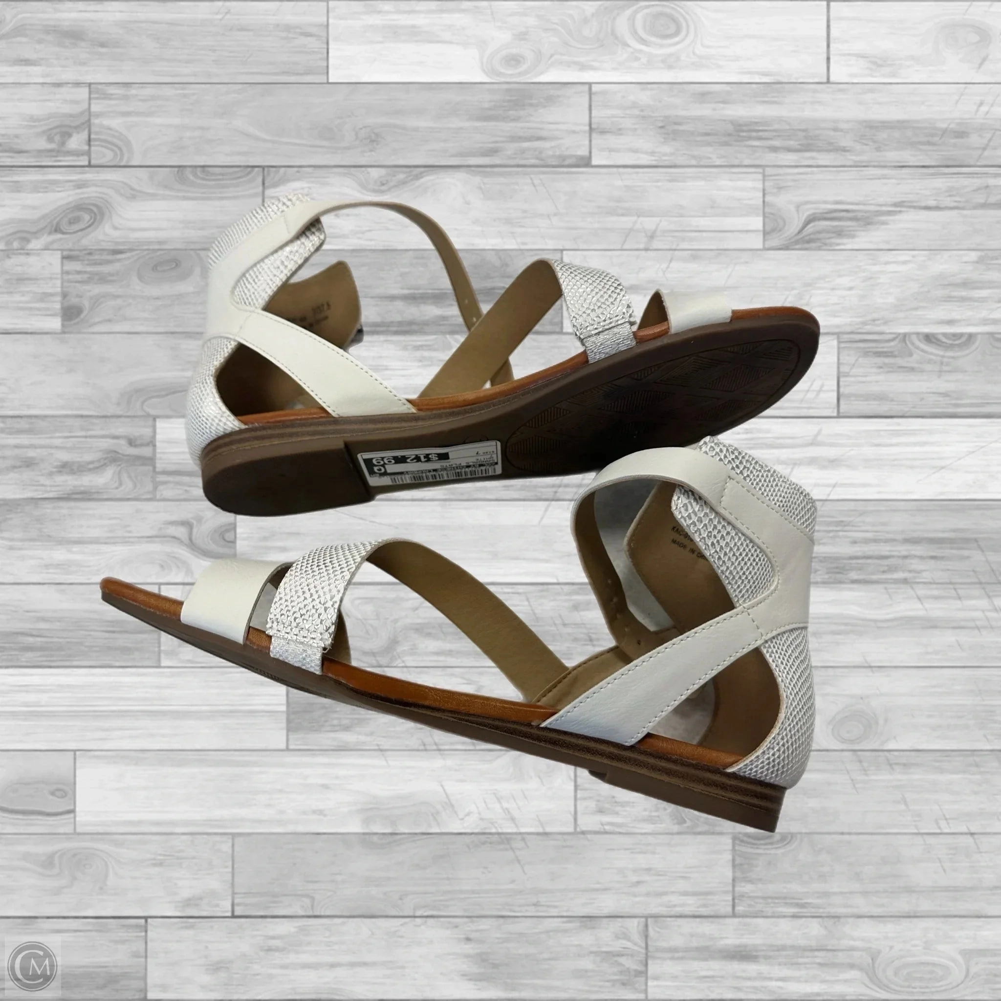 Sandals Flats By Cl By Chinese Laundry In White, Size: 7