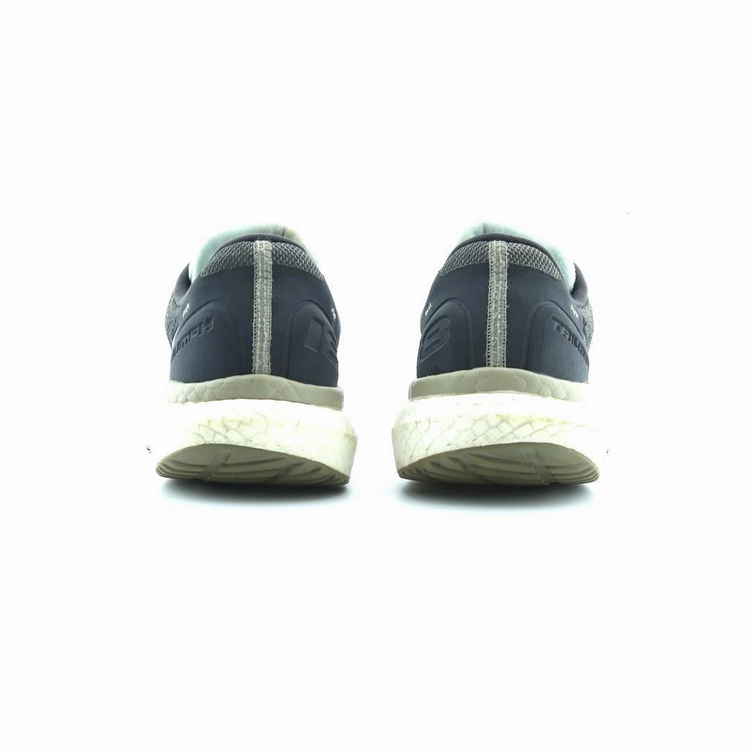 SAUCONY TRIUMPH 18