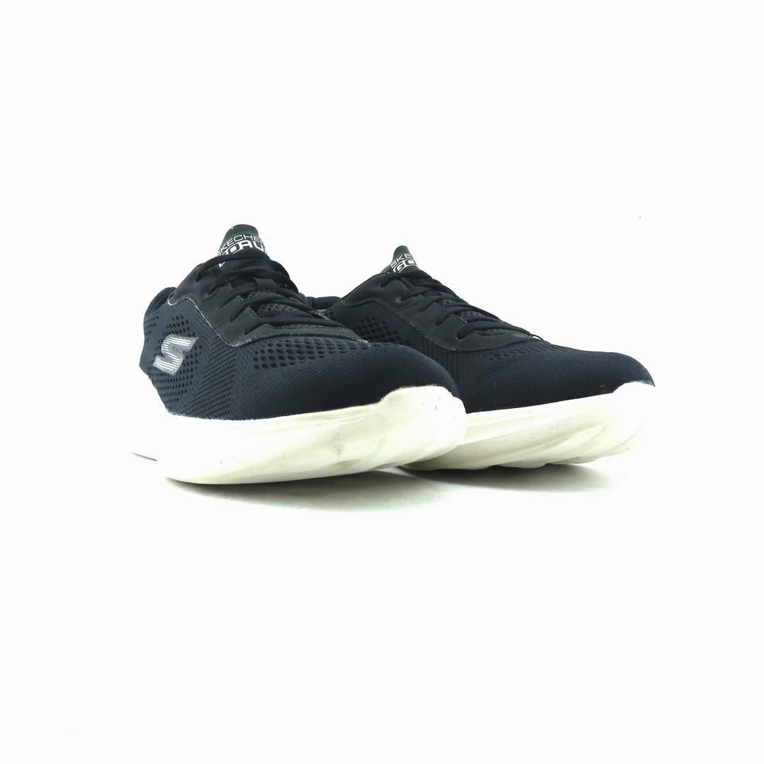 SKECHERS GO RUN FAST
