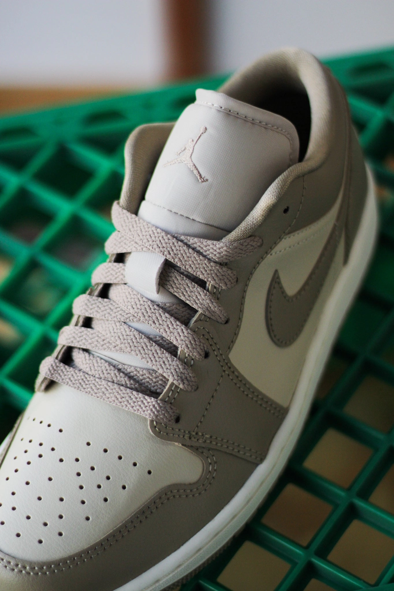 W AIR JORDAN 1 LOW RATTAN/SAIL/DESERT CAMO